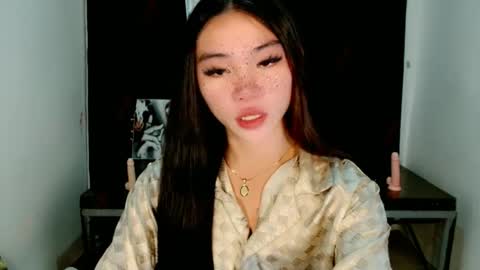 mika online show from 02/26/25, 11:09