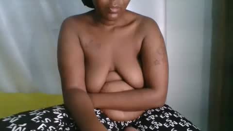 milky online show from 09/10/25, 12:10