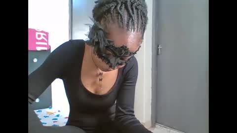 mimi online show from 03/26/26, 11:05