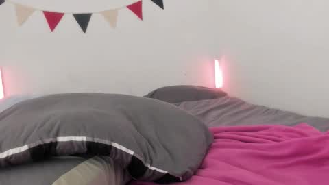 Ellie Mia online show from 10/09/25, 05:33