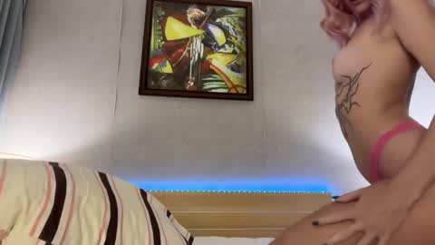 Ellie Mia online show from 04/17/26, 04:32