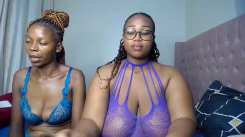 sexy online show from 11/30/25, 10:58