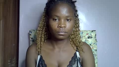 Molyne online show from 01/16/26, 01:37