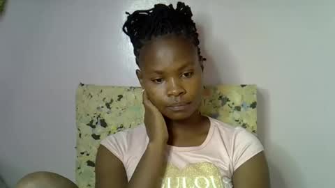 Molyne online show from 02/16/26, 06:04