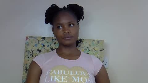 Molyne online show from 03/26/26, 04:29