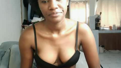 Nyla online show from 04/01/26, 11:11