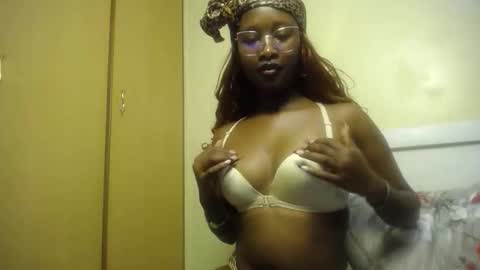 sexy_obsession4 online show from 11/18/25, 09:14