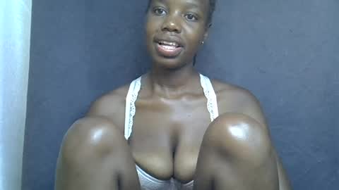 sexy_peach4 online show from 07/10/26, 12:37