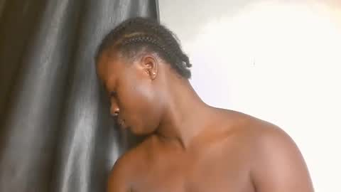 sexy_petitqueen online show from 03/02/26, 03:52