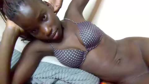 sexy_petittie online show from 11/16/25, 06:19