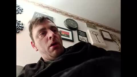 Snapshot of sexy_richy chatting on 03/12/25, 08:51 RICHY online show from 03/12/25, 08:51