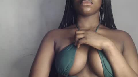 naomi online show from 02/03/25, 02:14