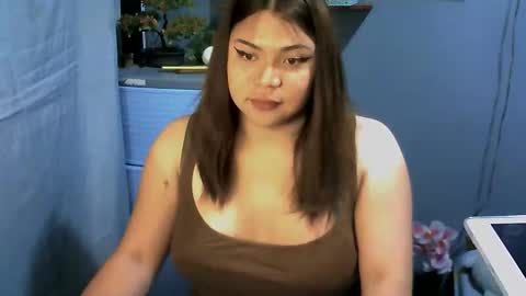 Snapshot of sexy_thea1 chatting on 03/29/26, 05:35 sexy_thea1 online show from 03/29/26, 05:35