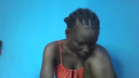 Snapshot of sexy_titz chatting on 03/06/25, 07:03 sexy_titz online show from 03/06/25, 07:03