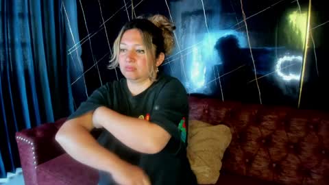 sexy_valeshca online show from 04/01/26, 01:01