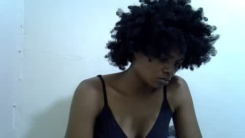 Snapshot of sexy_vero01 chatting on 07/12/26, 09:28 sexy_vero01 online show from 07/12/26, 09:28