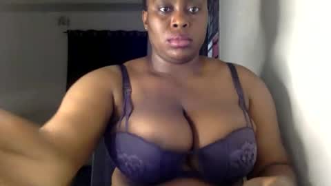 Snapshot of sexy_wet_ria chatting on 05/28/26, 10:01 ria online show from 05/28/26, 10:01