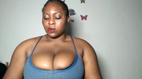 Luna online show from 02/11/26, 05:29