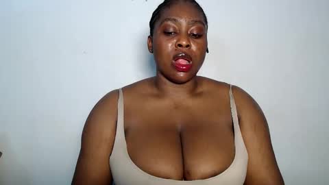 Luna online show from 03/03/26, 08:59