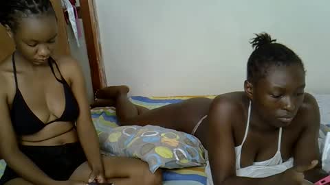 Im Zola online show from 05/17/26, 07:32
