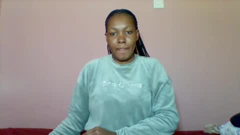 Snapshot of sexyapple2002 chatting on 09/18/25, 08:44 sexyapple2002 online show from 09/18/25, 08:44