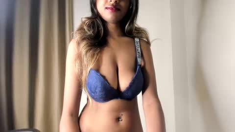 Snapshot of sexyaru chatting on 11/20/25, 02:17 Aru online show from 11/20/25, 02:17