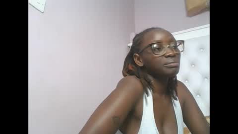 Snapshot of sexyary chatting on 05/18/26, 04:57 sexyary online show from 05/18/26, 04:57