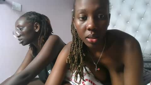 Snapshot of sexyary chatting on 06/14/26, 02:52 sexyary online show from 06/14/26, 02:52