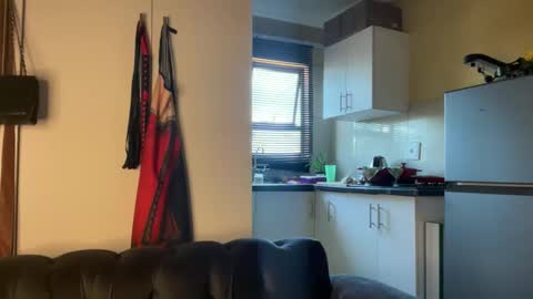 sexyasszeeee online show from 12/03/25, 09:40