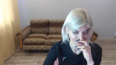 Snapshot of sexybeatriice chatting on 12/24/24, 10:33 sexybeatriice online show from 12/24/24, 10:33