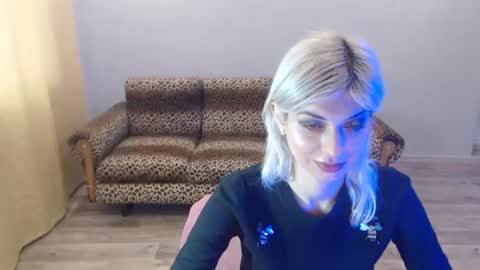 Snapshot of sexybeatriice chatting on 01/11/25, 07:06 sexybeatriice online show from 01/11/25, 07:06