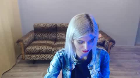 Snapshot of sexybeatriice chatting on 01/16/25, 01:25 sexybeatriice online show from 01/16/25, 01:25
