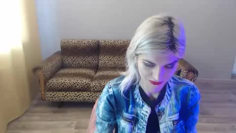 Snapshot of sexybeatriice chatting on 01/20/25, 07:15 sexybeatriice online show from 01/20/25, 07:15