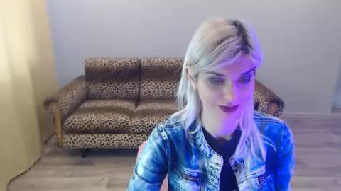 Snapshot of sexybeatriice chatting on 01/26/25, 01:25 sexybeatriice online show from 01/26/25, 01:25