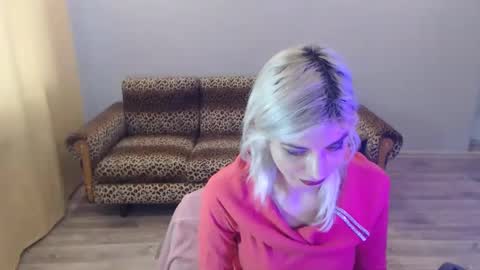 Snapshot of sexybeatriice chatting on 01/28/25, 07:22 sexybeatriice online show from 01/28/25, 07:22