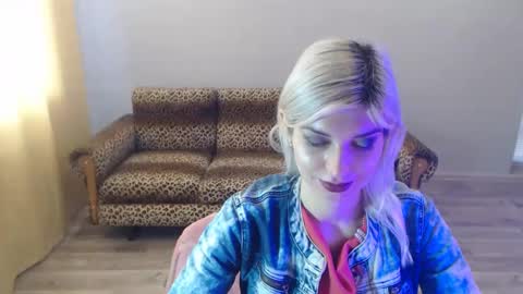 Snapshot of sexybeatriice chatting on 01/31/25, 10:10 sexybeatriice online show from 01/31/25, 10:10