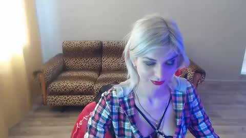 Snapshot of sexybeatriice chatting on 02/10/25, 10:20 sexybeatriice online show from 02/10/25, 10:20