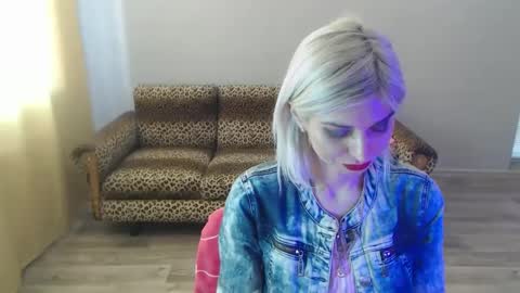 Snapshot of sexybeatriice chatting on 02/13/25, 11:06 sexybeatriice online show from 02/13/25, 11:06