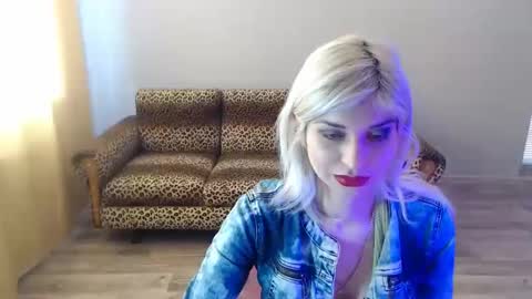 Snapshot of sexybeatriice chatting on 02/23/25, 07:11 sexybeatriice online show from 02/23/25, 07:11