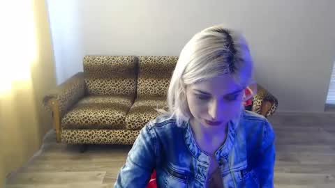 Snapshot of sexybeatriice chatting on 03/06/25, 07:14 sexybeatriice online show from 03/06/25, 07:14
