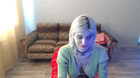 Snapshot of sexybeatriice chatting on 03/08/25, 10:11 sexybeatriice online show from 03/08/25, 10:11