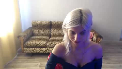 Snapshot of sexybeatriice chatting on 09/23/25, 07:00 sexybeatriice online show from 09/23/25, 07:00