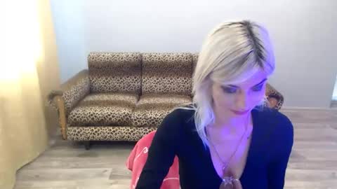 Snapshot of sexybeatriice chatting on 10/12/25, 06:34 sexybeatriice online show from 10/12/25, 06:34