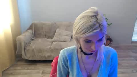 sexybeatriice online show from 04/27/26, 07:39