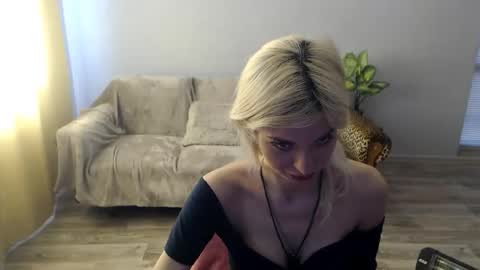 sexybeatriice online show from 05/23/26, 06:18