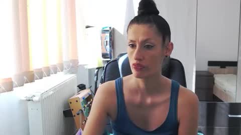 SexyBea online show from 05/19/26, 06:09