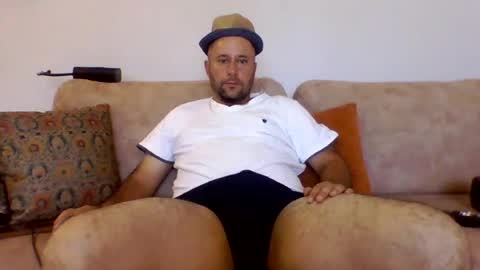 Snapshot of sexybigdick11 chatting on 07/12/26, 09:33 david online show from 07/12/26, 09:33