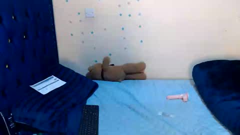 Sexybilha483 online show from 06/03/26, 06:05