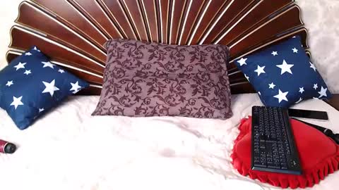 Lana online show from 03/12/25, 11:42