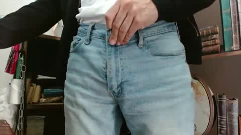 Snapshot of sexyboylatino19cm chatting on 02/25/25, 11:33 Daniel online show from 02/25/25, 11:33